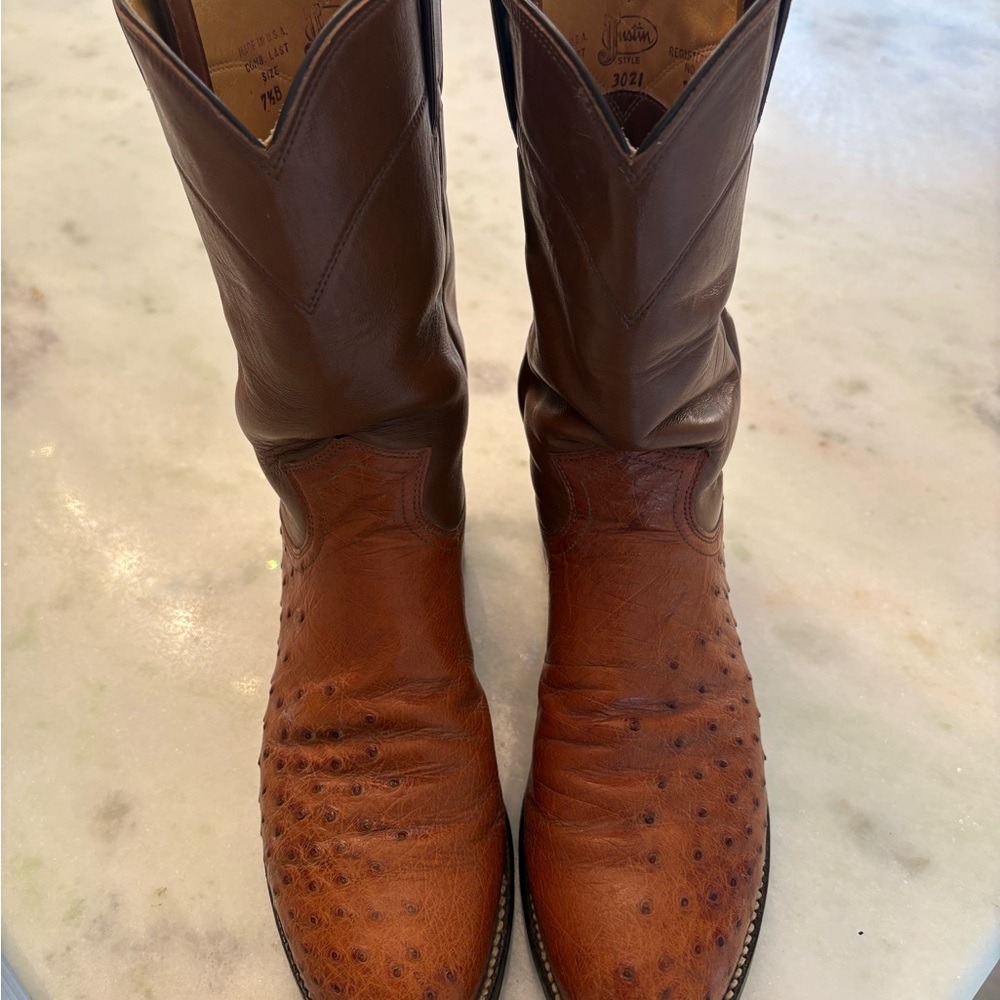 Justin Boots Rich Brown and Tan Western Boots